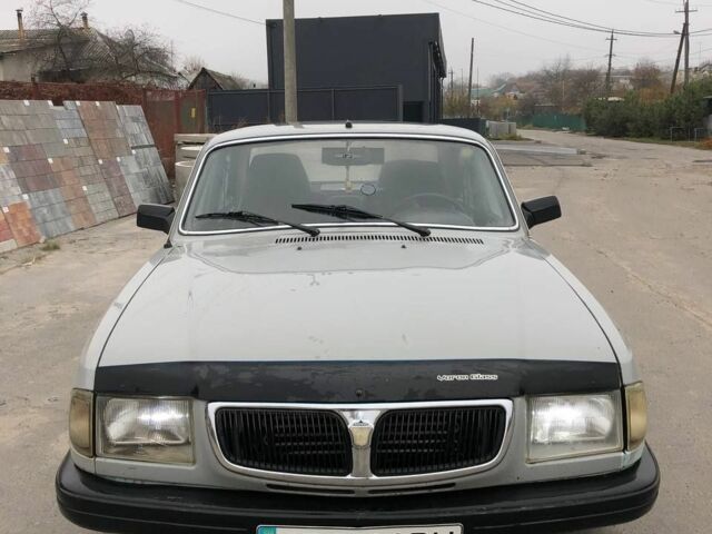 Серый ГАЗ 3110 Волга, объемом двигателя 2 л и пробегом 140 тыс. км за 800 $, фото 1 на Automoto.ua