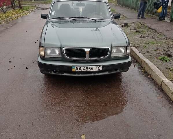 Сірий ГАЗ 3110 Волга, об'ємом двигуна 2.3 л та пробігом 400 тис. км за 500 $, фото 1 на Automoto.ua