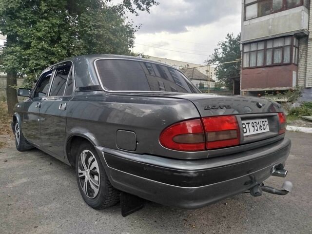 Серый ГАЗ 3110 Волга, объемом двигателя 2.3 л и пробегом 248 тыс. км за 2000 $, фото 1 на Automoto.ua