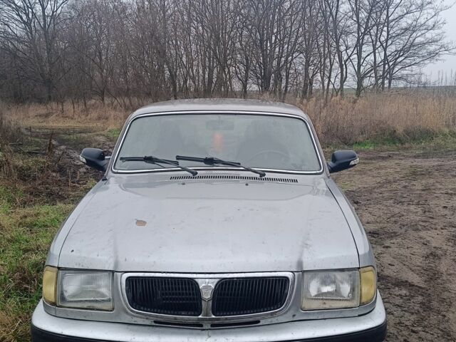 Серый ГАЗ 3110 Волга, объемом двигателя 2 л и пробегом 200 тыс. км за 1181 $, фото 1 на Automoto.ua