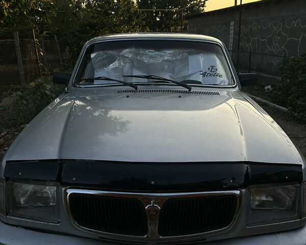 Сірий ГАЗ 3110 Волга, об'ємом двигуна 2.3 л та пробігом 141 тис. км за 2000 $, фото 1 на Automoto.ua