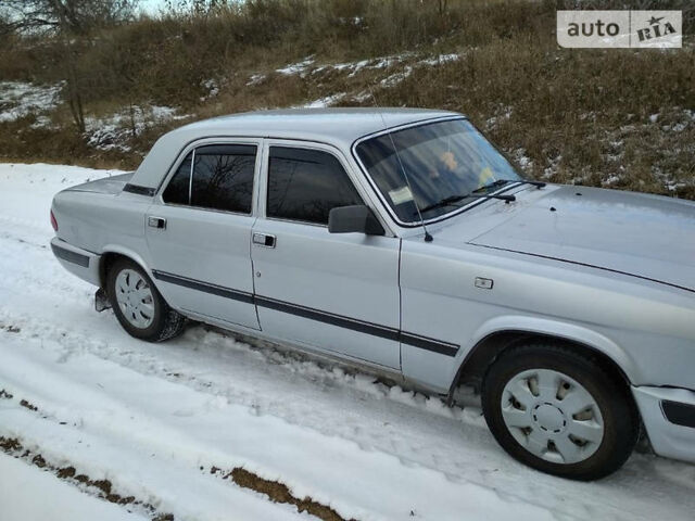 Серый ГАЗ 3110 Волга, объемом двигателя 2.5 л и пробегом 198 тыс. км за 2500 $, фото 1 на Automoto.ua