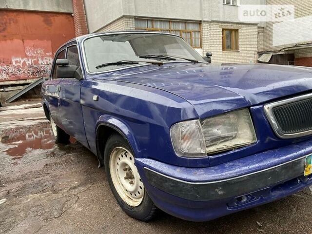Синий ГАЗ 3110 Волга, объемом двигателя 2.5 л и пробегом 300 тыс. км за 1100 $, фото 1 на Automoto.ua