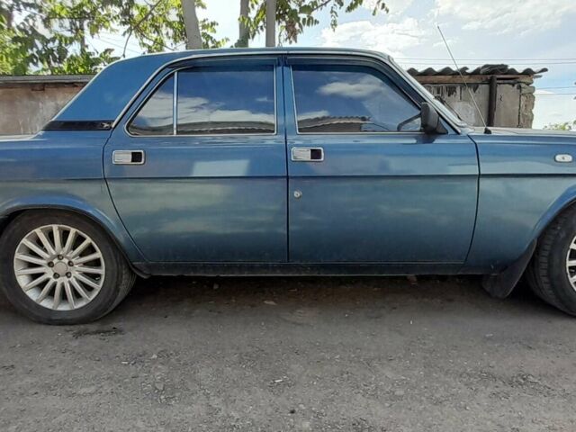 Синий ГАЗ 3110 Волга, объемом двигателя 2.3 л и пробегом 299 тыс. км за 1600 $, фото 1 на Automoto.ua
