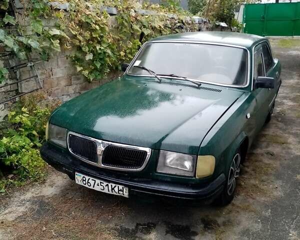 Зелений ГАЗ 3110 Волга, об'ємом двигуна 2.4 л та пробігом 130 тис. км за 900 $, фото 1 на Automoto.ua