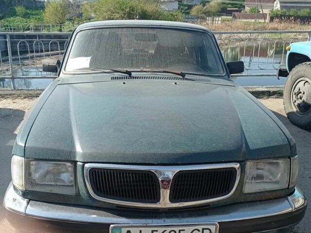 Зеленый ГАЗ 3110 Волга, объемом двигателя 2.5 л и пробегом 740 тыс. км за 870 $, фото 1 на Automoto.ua