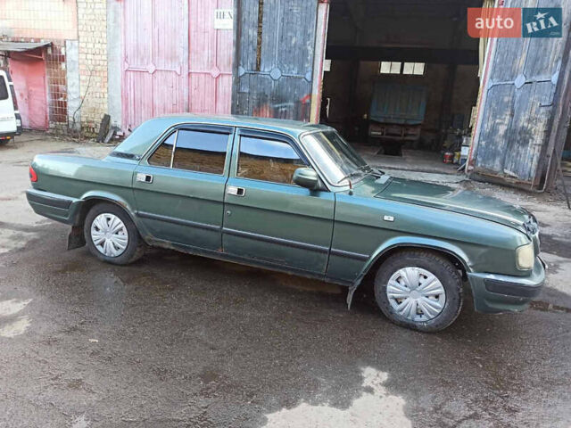Зеленый ГАЗ 3110 Волга, объемом двигателя 2.3 л и пробегом 320 тыс. км за 1447 $, фото 1 на Automoto.ua
