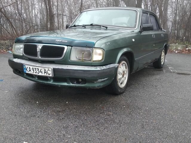 Зеленый ГАЗ 3110 Волга, объемом двигателя 2.3 л и пробегом 250 тыс. км за 616 $, фото 1 на Automoto.ua