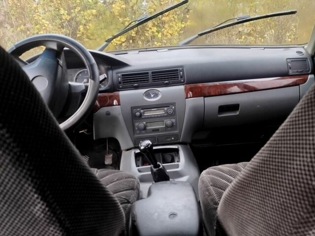 Черный ГАЗ 31105 Волга, объемом двигателя 2.3 л и пробегом 50 тыс. км за 1082 $, фото 1 на Automoto.ua