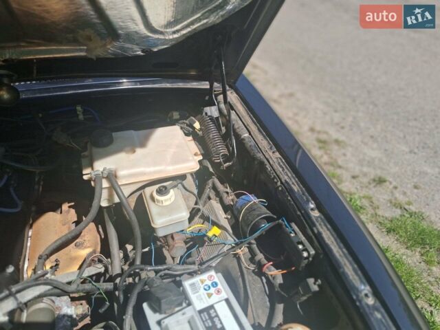 Чорний ГАЗ 31105 Волга, об'ємом двигуна 2.29 л та пробігом 168 тис. км за 1800 $, фото 1 на Automoto.ua