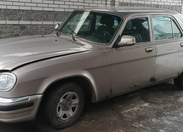 Серый ГАЗ 31105 Волга, объемом двигателя 0 л и пробегом 100 тыс. км за 1000 $, фото 1 на Automoto.ua