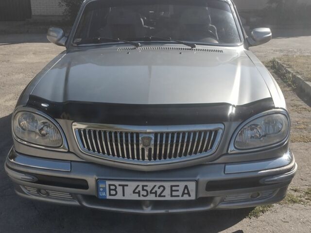 Сірий ГАЗ 31105 Волга, об'ємом двигуна 2.3 л та пробігом 132 тис. км за 1998 $, фото 1 на Automoto.ua