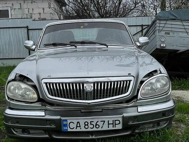 Серый ГАЗ 31105 Волга, объемом двигателя 2.3 л и пробегом 100 тыс. км за 700 $, фото 1 на Automoto.ua