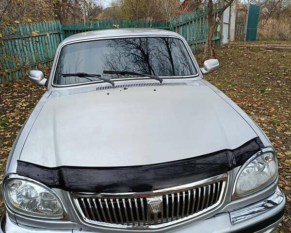 Серый ГАЗ 31105 Волга, объемом двигателя 2.3 л и пробегом 100 тыс. км за 1400 $, фото 1 на Automoto.ua