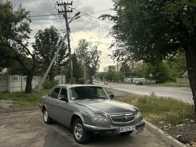Серый ГАЗ 31105 Волга, объемом двигателя 2.4 л и пробегом 350 тыс. км за 792 $, фото 1 на Automoto.ua