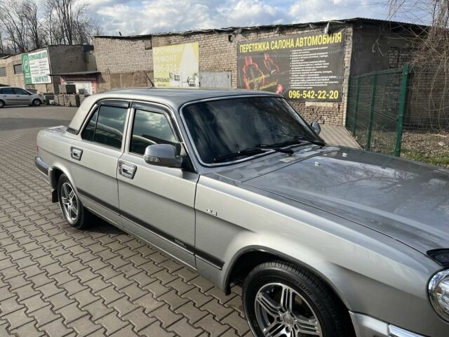 Серый ГАЗ 31105 Волга, объемом двигателя 2.3 л и пробегом 96 тыс. км за 6000 $, фото 1 на Automoto.ua