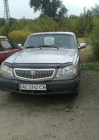 Серый ГАЗ 31105 Волга, объемом двигателя 2.3 л и пробегом 265 тыс. км за 2100 $, фото 1 на Automoto.ua