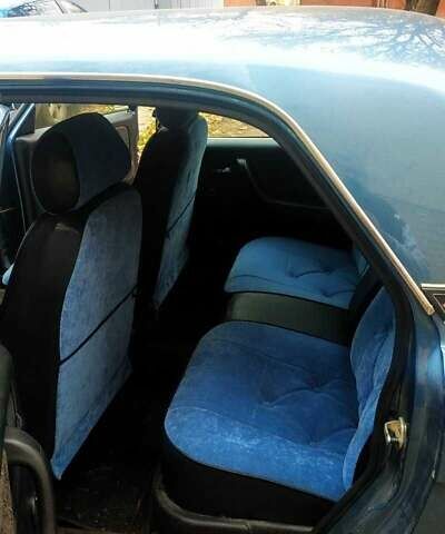 Синий ГАЗ 31105 Волга, объемом двигателя 2.3 л и пробегом 100 тыс. км за 2000 $, фото 1 на Automoto.ua