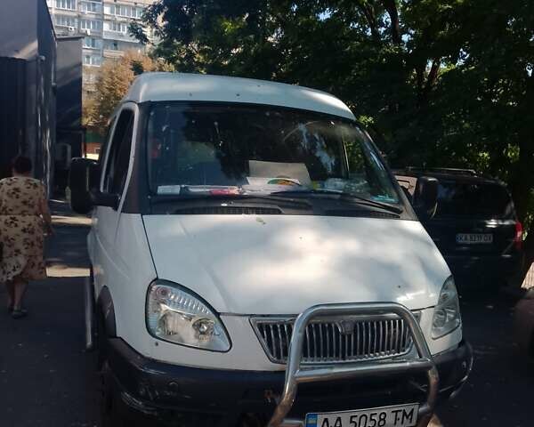 Білий ГАЗ 3221 Газель, об'ємом двигуна 2.46 л та пробігом 266 тис. км за 2000 $, фото 1 на Automoto.ua