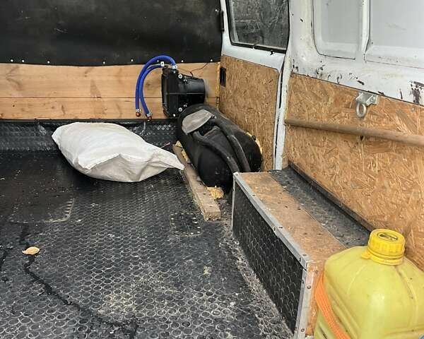 Белый ГАЗ 3221 Газель, объемом двигателя 2.46 л и пробегом 141 тыс. км за 2800 $, фото 1 на Automoto.ua