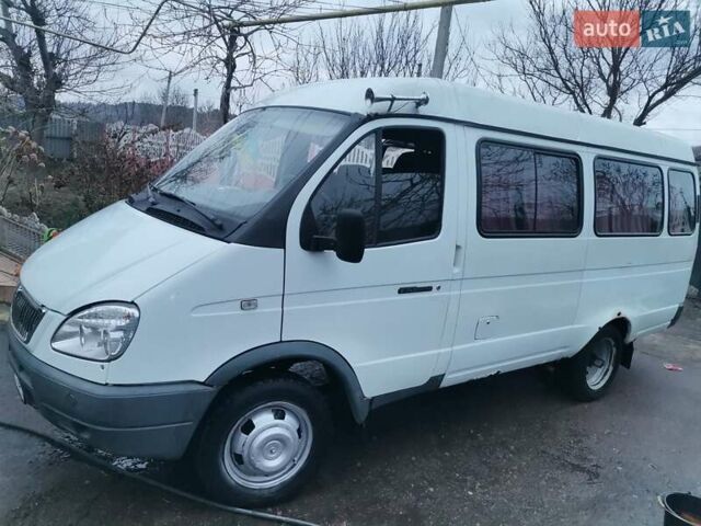 Білий ГАЗ 32213 Газель, об'ємом двигуна 2.5 л та пробігом 238 тис. км за 2000 $, фото 1 на Automoto.ua