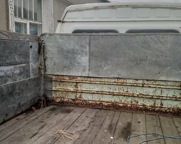 Белый ГАЗ 3302 ГАЗель, объемом двигателя 2.4 л и пробегом 590 тыс. км за 1568 $, фото 1 на Automoto.ua