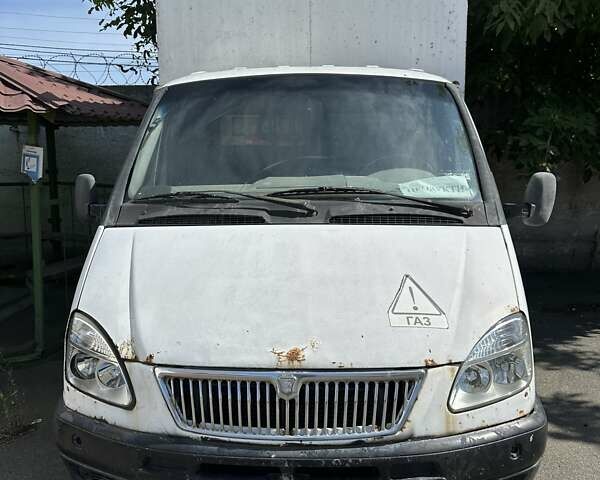 Белый ГАЗ 3302 ГАЗель, объемом двигателя 2.5 л и пробегом 350 тыс. км за 2100 $, фото 1 на Automoto.ua