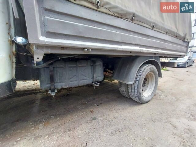 Білий ГАЗ 3302 ГАЗель, об'ємом двигуна 2.4 л та пробігом 205 тис. км за 2000 $, фото 1 на Automoto.ua