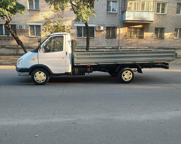 Белый ГАЗ 3302 ГАЗель, объемом двигателя 2.5 л и пробегом 292 тыс. км за 6800 $, фото 1 на Automoto.ua