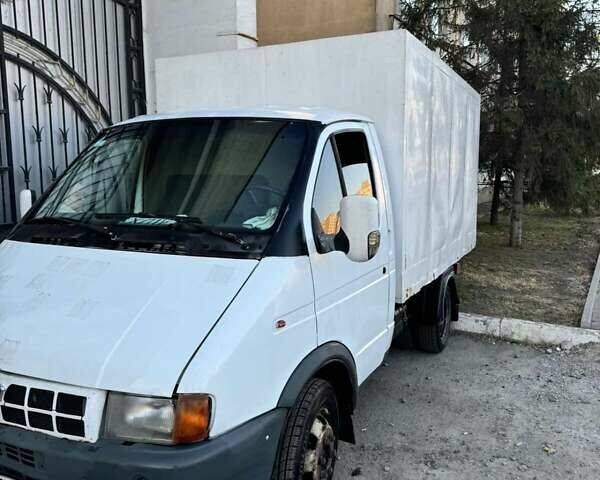 Белый ГАЗ 3302 ГАЗель, объемом двигателя 2.5 л и пробегом 300 тыс. км за 1900 $, фото 1 на Automoto.ua