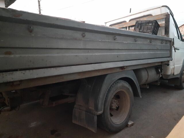 Белый ГАЗ 3302 ГАЗель, объемом двигателя 0 л и пробегом 300 тыс. км за 1700 $, фото 1 на Automoto.ua