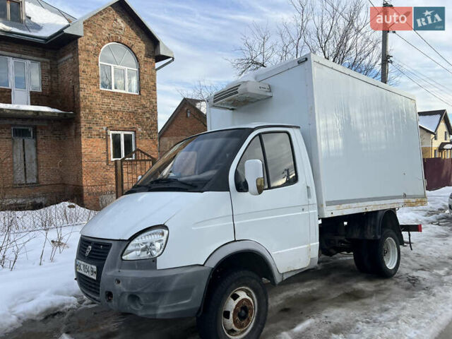Белый ГАЗ 3302 ГАЗель, объемом двигателя 2.5 л и пробегом 300 тыс. км за 3000 $, фото 1 на Automoto.ua