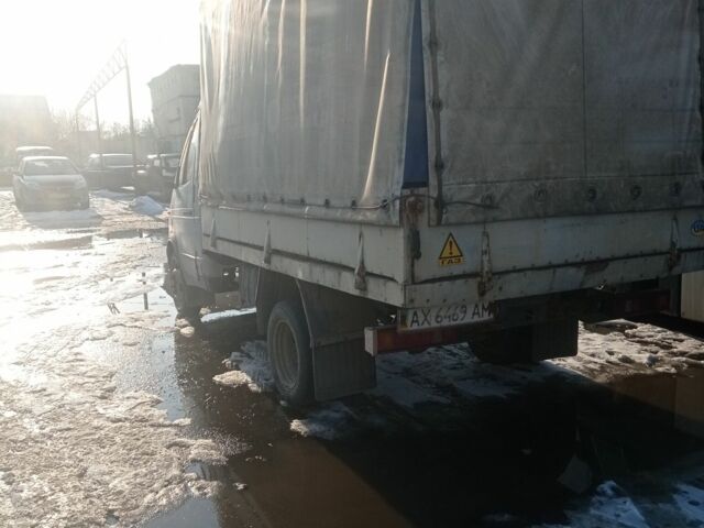 Серый ГАЗ 3302 ГАЗель, объемом двигателя 2 л и пробегом 720 тыс. км за 1100 $, фото 1 на Automoto.ua