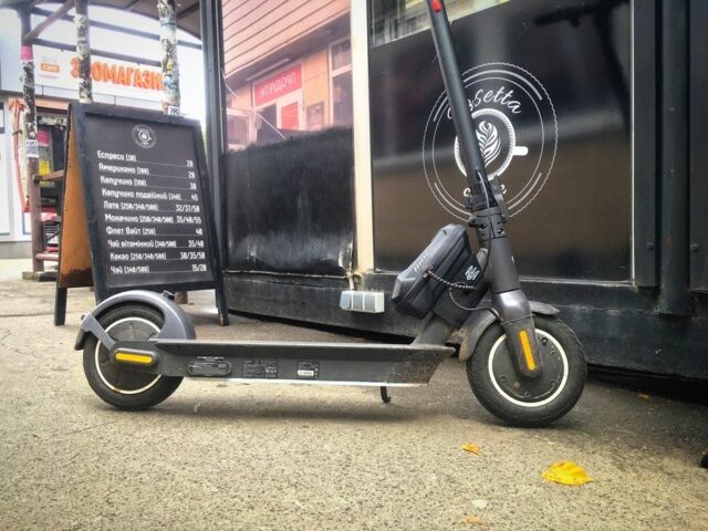 ГАЗ 3302, объемом двигателя 2.3 л и пробегом 0 тыс. км за 2000 $, фото 1 на Automoto.ua