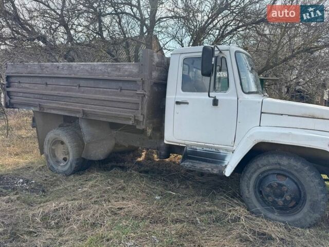 Белый ГАЗ 3307, объемом двигателя 4.75 л и пробегом 100 тыс. км за 4500 $, фото 1 на Automoto.ua