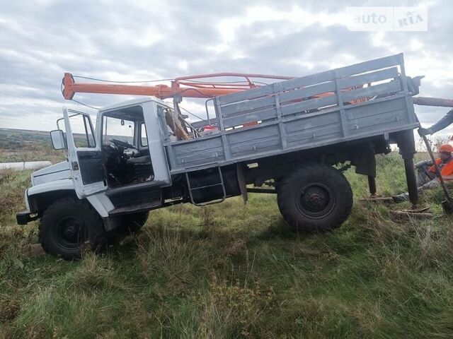 Белый ГАЗ 33088, объемом двигателя 4.75 л и пробегом 74 тыс. км за 20000 $, фото 1 на Automoto.ua