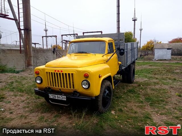 Желтый ГАЗ 52, объемом двигателя 3.5 л и пробегом 0 тыс. км за 700 $, фото 1 на Automoto.ua