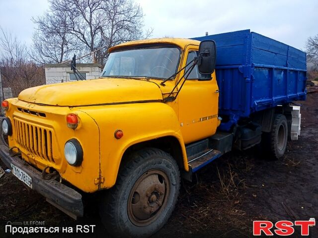 Желтый ГАЗ 53, объемом двигателя 3.7 л и пробегом 300 тыс. км за 3500 $, фото 1 на Automoto.ua