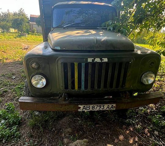 Зелений ГАЗ 53, об'ємом двигуна 4.3 л та пробігом 300 тис. км за 1500 $, фото 1 на Automoto.ua