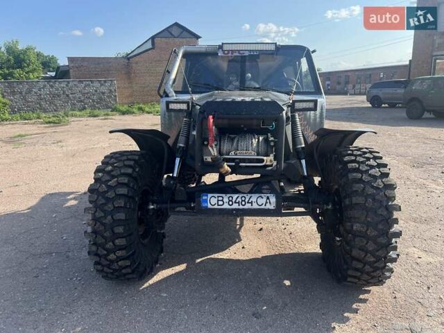 Черный ГАЗ 66, объемом двигателя 2.5 л и пробегом 300 тыс. км за 40000 $, фото 1 на Automoto.ua