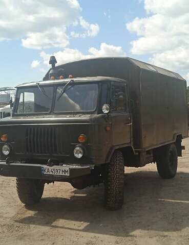 Зеленый ГАЗ 66, объемом двигателя 4.8 л и пробегом 1000 тыс. км за 8300 $, фото 1 на Automoto.ua