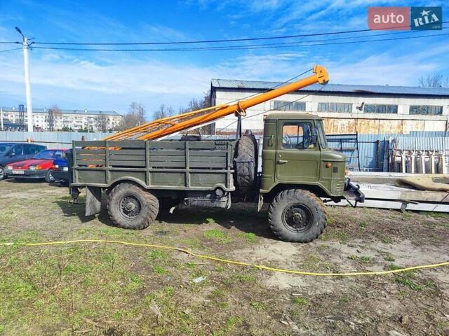 Зелений ГАЗ 66, об'ємом двигуна 4.75 л та пробігом 99 тис. км за 15000 $, фото 1 на Automoto.ua