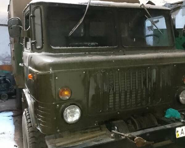 Зеленый ГАЗ 66, объемом двигателя 4 л и пробегом 100 тыс. км за 7000 $, фото 1 на Automoto.ua