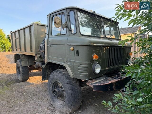 Зеленый ГАЗ 66, объемом двигателя 4.75 л и пробегом 2 тыс. км за 8900 $, фото 1 на Automoto.ua