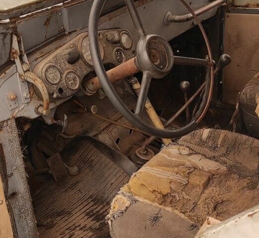 Серый ГАЗ 69, объемом двигателя 0 л и пробегом 100 тыс. км за 800 $, фото 1 на Automoto.ua