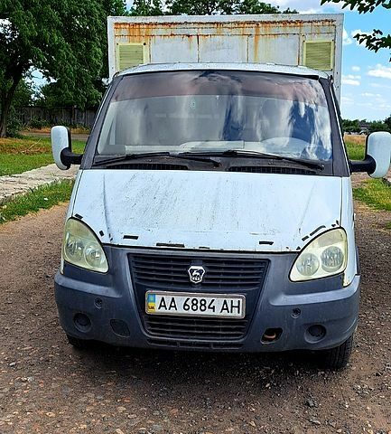 Белый ГАЗ Газель, объемом двигателя 2.5 л и пробегом 200 тыс. км за 2700 $, фото 1 на Automoto.ua