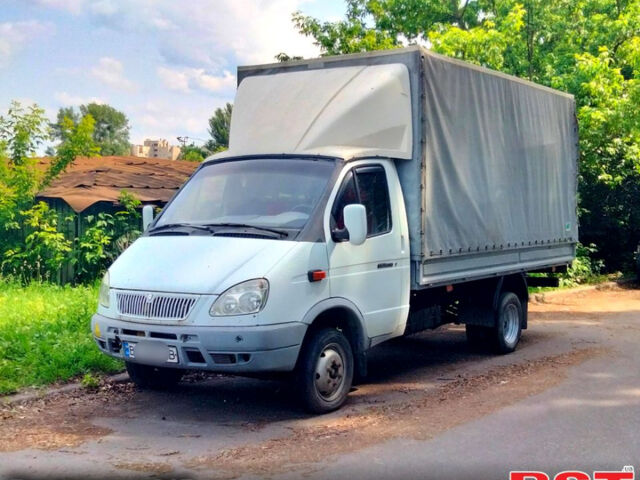 Белый ГАЗ Газель, объемом двигателя 2.5 л и пробегом 251 тыс. км за 4000 $, фото 1 на Automoto.ua