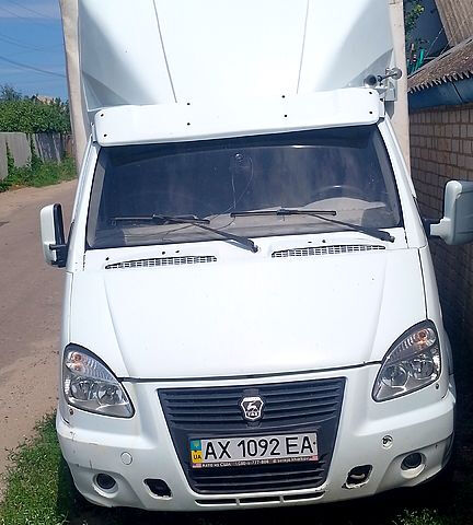 Белый ГАЗ Газель, объемом двигателя 2.5 л и пробегом 250 тыс. км за 2600 $, фото 1 на Automoto.ua