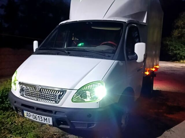 Белый ГАЗ Газель, объемом двигателя 2.5 л и пробегом 322 тыс. км за 2500 $, фото 1 на Automoto.ua