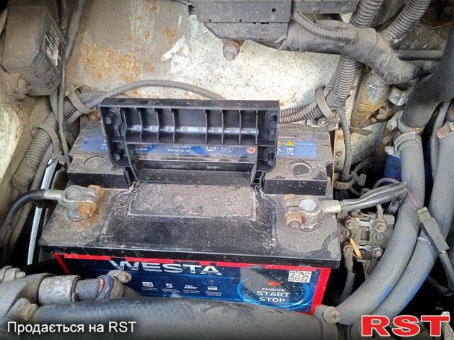 Белый ГАЗ Газель, объемом двигателя 2.5 л и пробегом 277 тыс. км за 2800 $, фото 1 на Automoto.ua